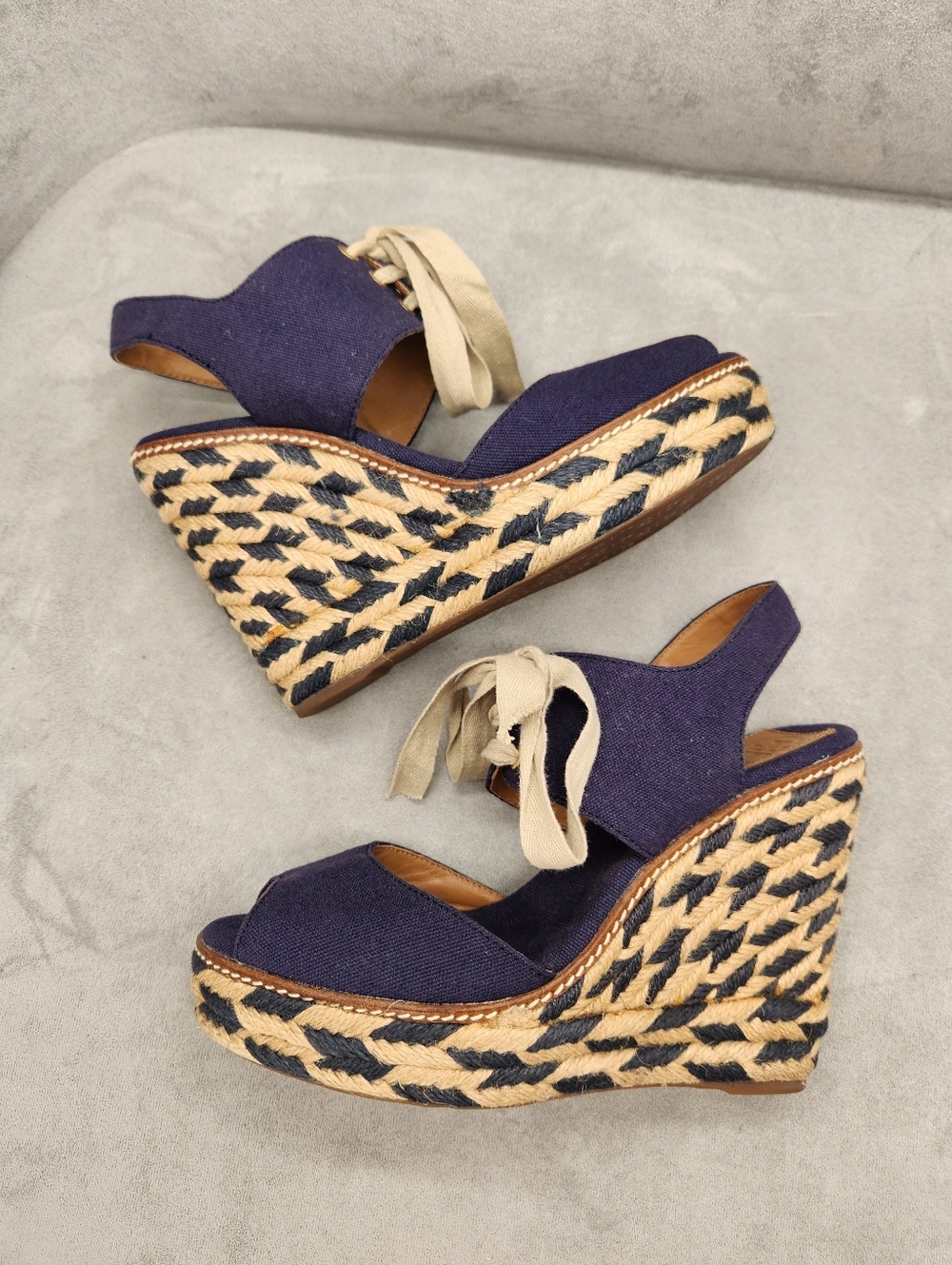 Tory Burch Wedge Sandal 9 Navy Blue Canvas Cream Woven Platform Bow Peep Toe